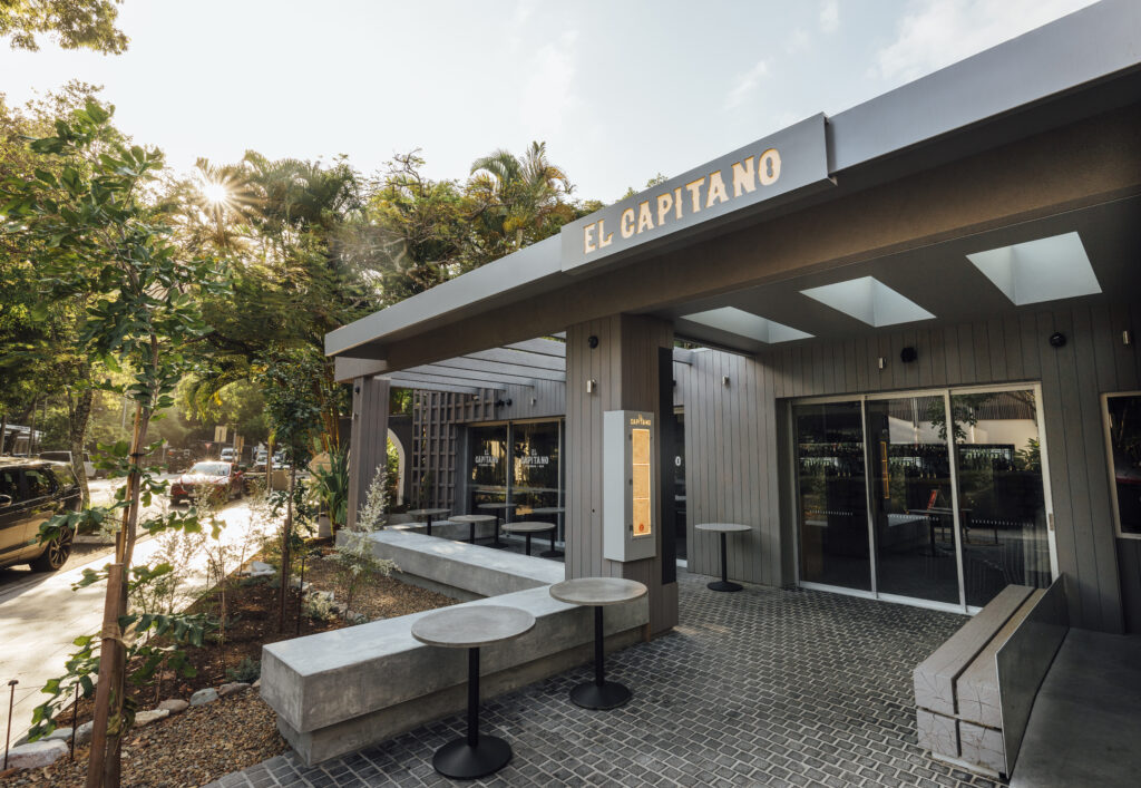 modular seating at a noosa restaurant