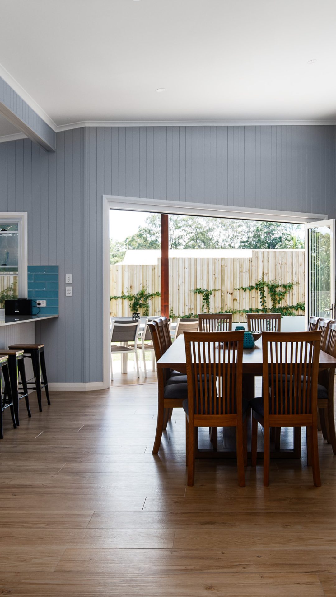 dining-kitchen-patio